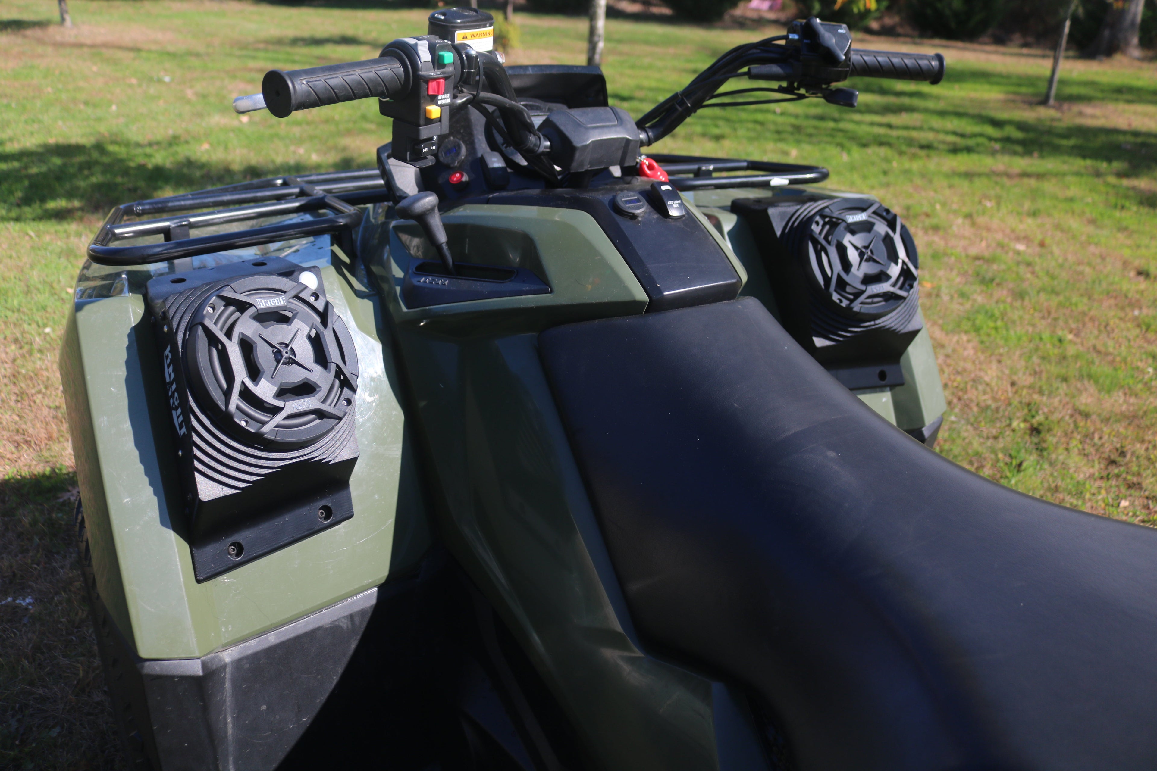Tracker Offroad 570 (2017–2022) Custom Fit Waterproof Fender Speaker Pods